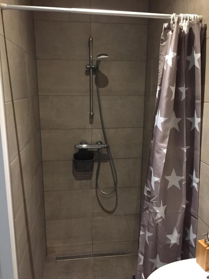 Het Boenhok Logies Bed & Breakfast Lekkerkerk Bagian luar foto