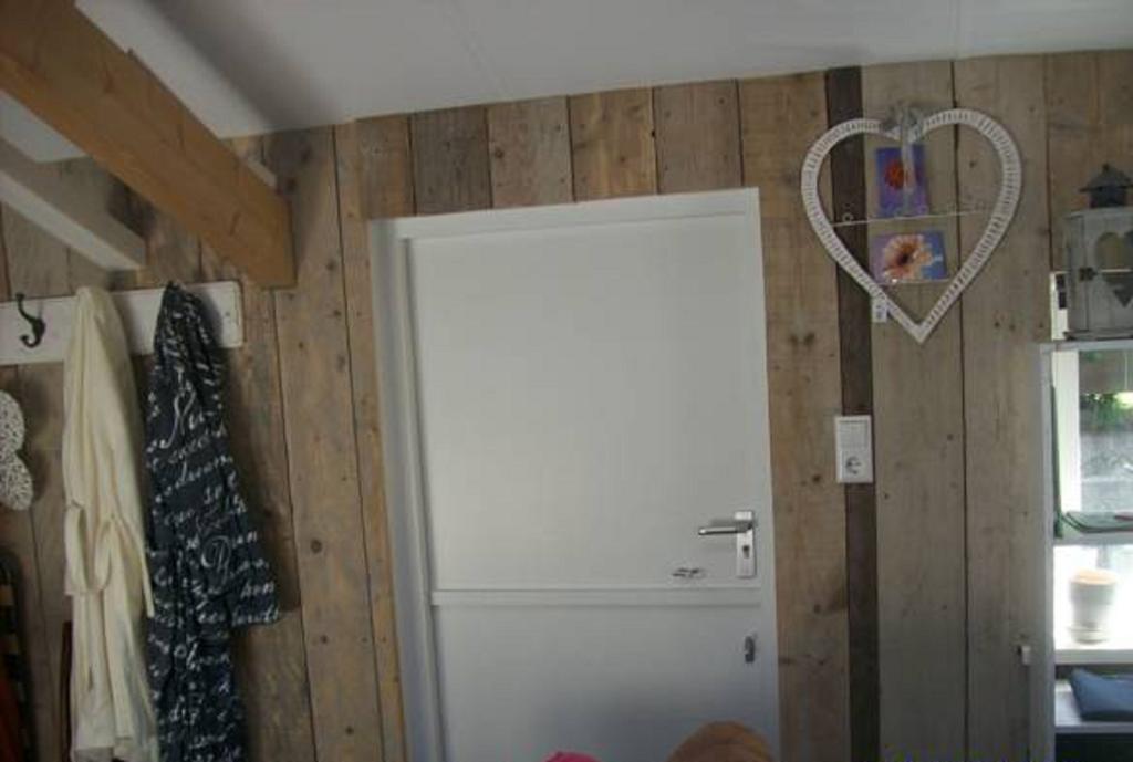 Het Boenhok Logies Bed & Breakfast Lekkerkerk Bagian luar foto